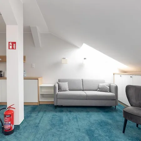 Aparthotel Esencja Warszawy Nowy Swiat Warsaw Exterior photo