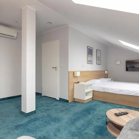 Aparthotel Esencja Warszawy Nowy Swiat Warsaw Exterior photo