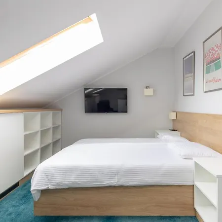 Aparthotel Esencja Warszawy Nowy Swiat Warsaw Exterior photo